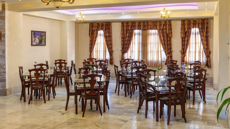 هتل آپارتمان شمس شیراز رستوران 2