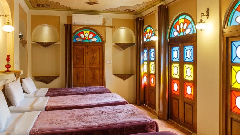 اقامتگاه سنتی سپهری شیراز اتاق سه تخته
