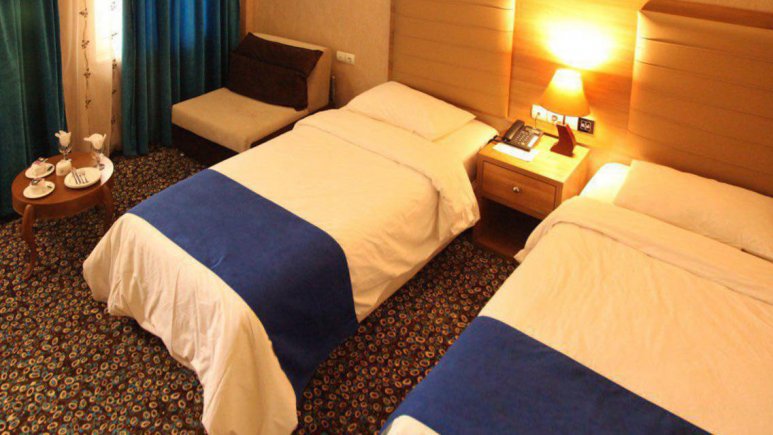 هتل بوستان اهواز اتاق دو تخته تویین