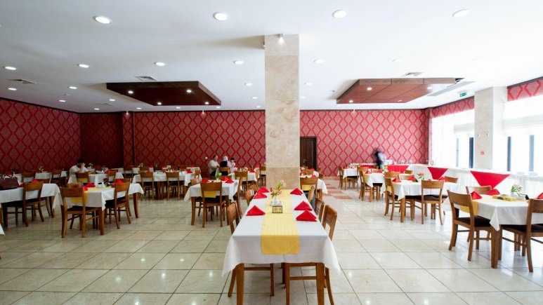 هتل بین الحرمین شیراز رستوران 1