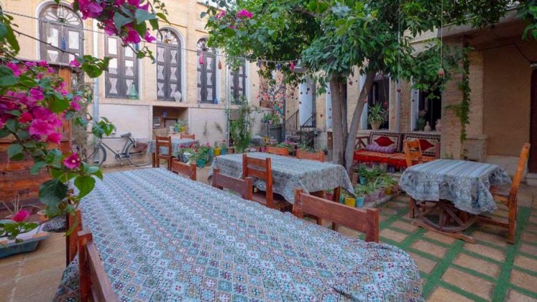 اقامتگاه بوم‌گردی ترنجستان شیراز فضای داخلی اقامتگاه 3