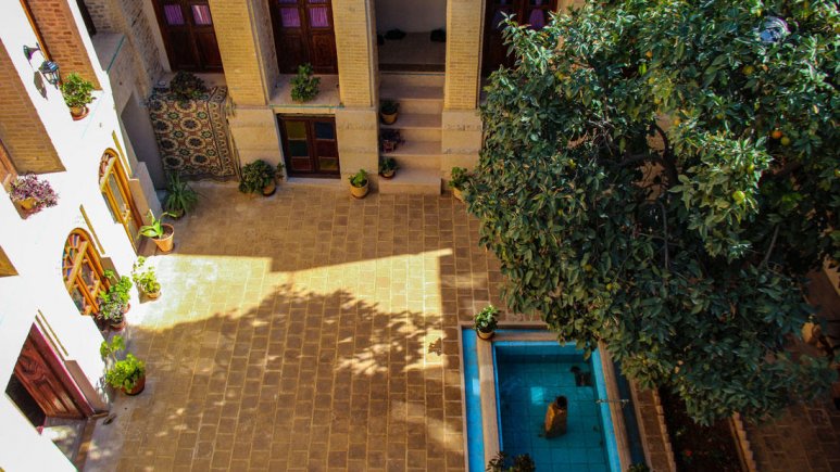 اقامتگاه بوم‌گردی لوتوس شیراز فضای داخلی اقامتگاه 2