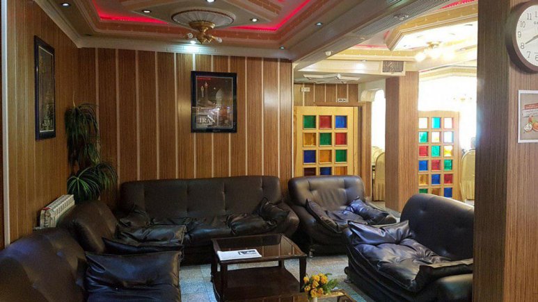 هتل مروارید اصفهان لابی 1