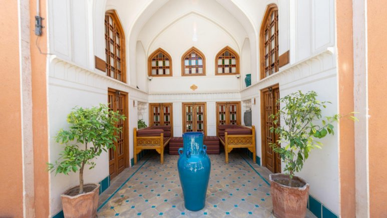 اقامتگاه سنتی میناس اصفهان  فضای داخلی اقامتگاه 2