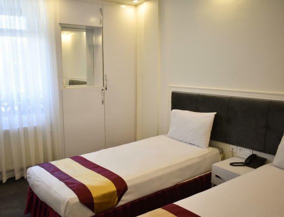 هتل خورشید مشهد اتاق دو تخته تویین