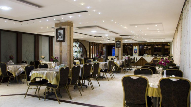 هتل قصر نیلی مشهد رستوران