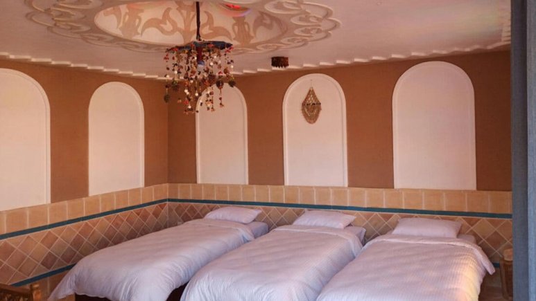هتل یلو آران و بیدگل اتاق سه تخته