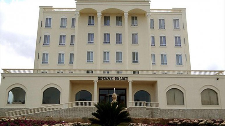 هتل قصر بوتانیک گرگان نمای بیرونی ۳
