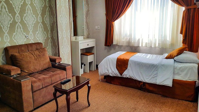 هتل آپارتمان ایزد مشهد اتاق یک تخته