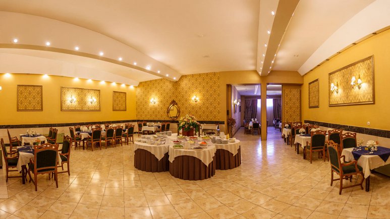 هتل آریوبرزن شیراز رستوران 1