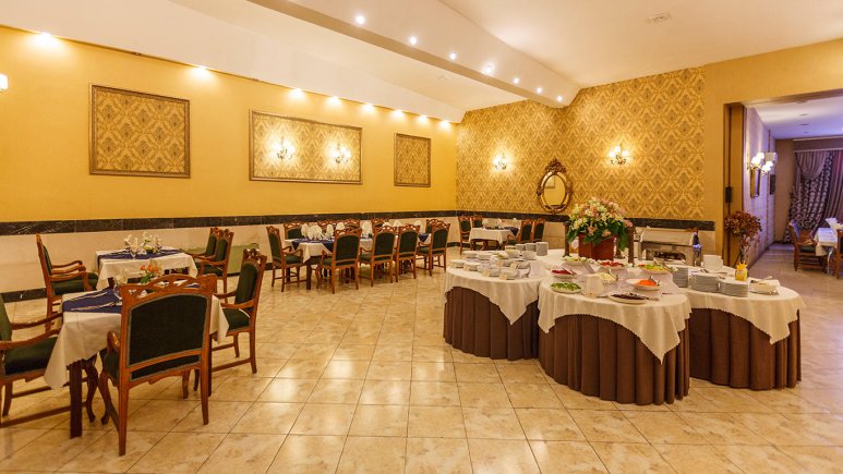 هتل آریوبرزن شیراز رستوران 2