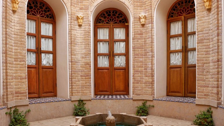 اقامتگاه سنتی ایران مهر شیراز فضای داخلی اقامتگاه 4