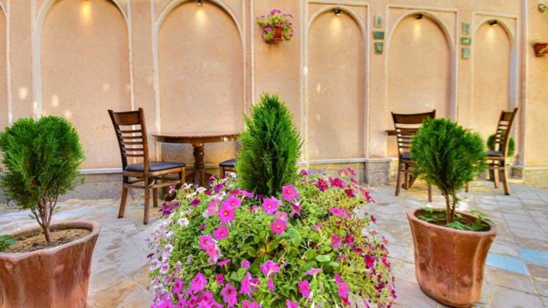 اقامتگاه سنتی یاس اصفهان فضای داخلی اقامتگاه 3