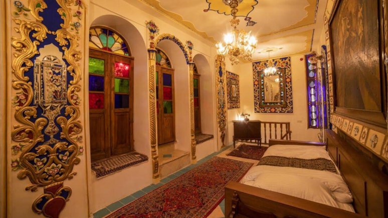 اقامتگاه سنتی معتمدی اصفهان اتاق دو تخته دابل مهر