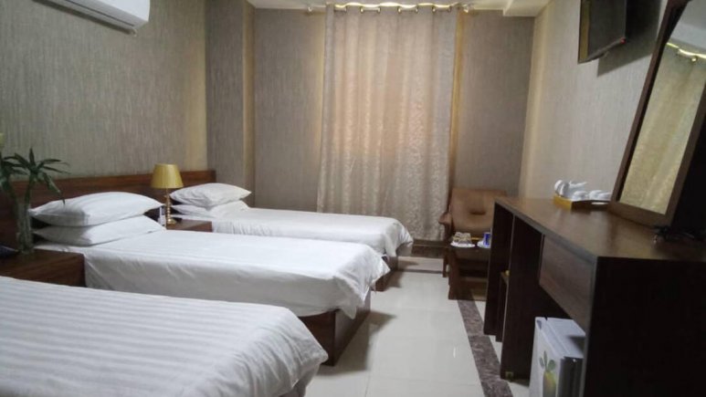 هتل استاتیس بندر عباس اتاق سه تخته