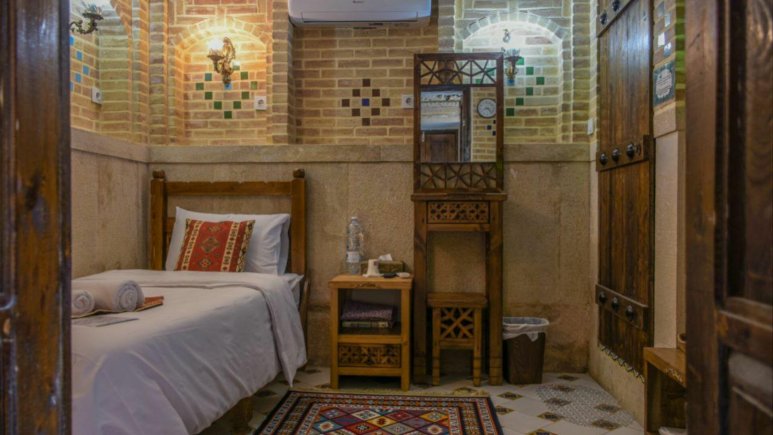 اقامتگاه سنتی تابش شیراز اتاق یک تخته دلنواز 1
