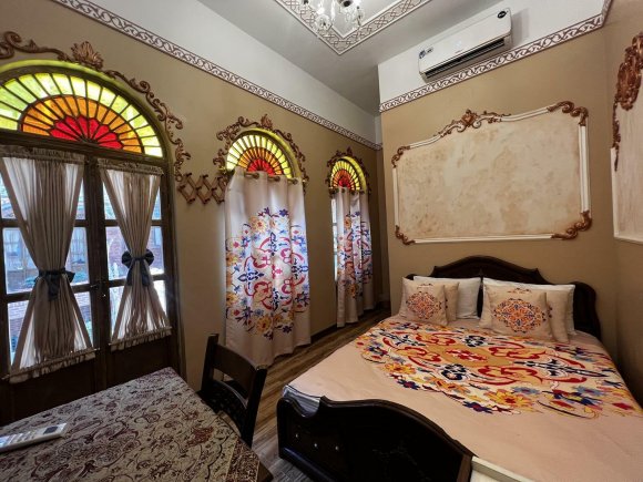 اقامتگاه سنتی پهلوان رزاز تهران اتاق دو تخته دابل استاندارد 1