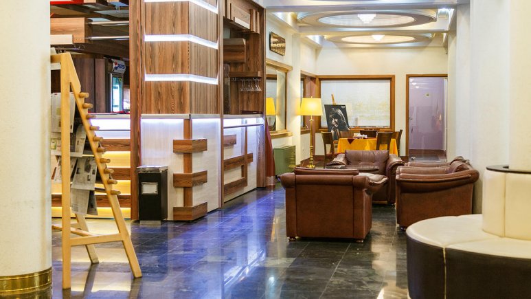 هتل جهانگردی یزد لابی 2