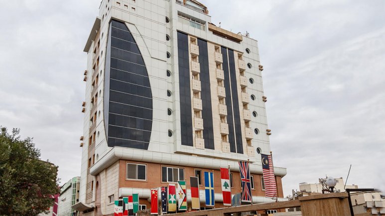 هتل دیپلمات مشهد نمای بیرونی