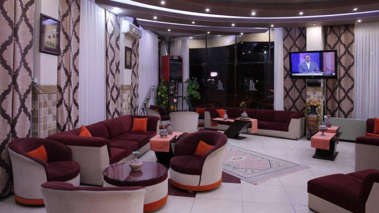 هتل آپارتمان خاتم همدان لابی 1