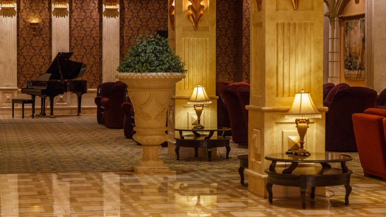 هتل بزرگ تهران 2 کافی شاپ 2