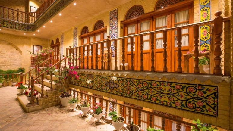 اقامتگاه سنتی فروغ مهر شیراز فضای داخلی اقامتگاه 1
