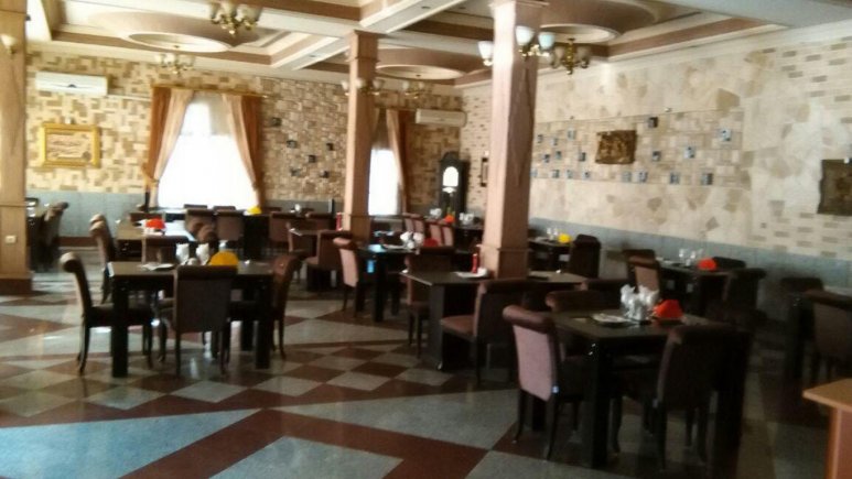 هتل عطر خرم آباد رستوران